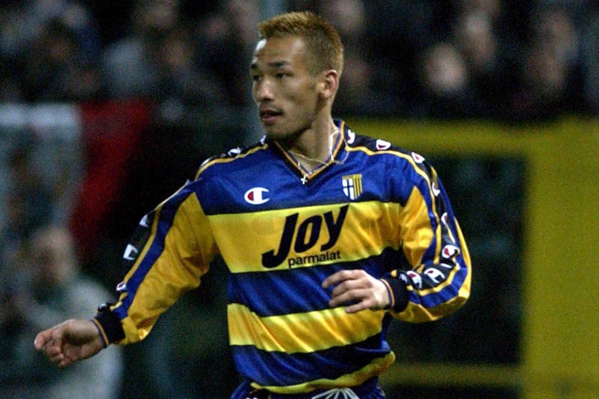 高精度な右足！中田英寿がアドリアーノのゴールをお膳立て！ パルマ