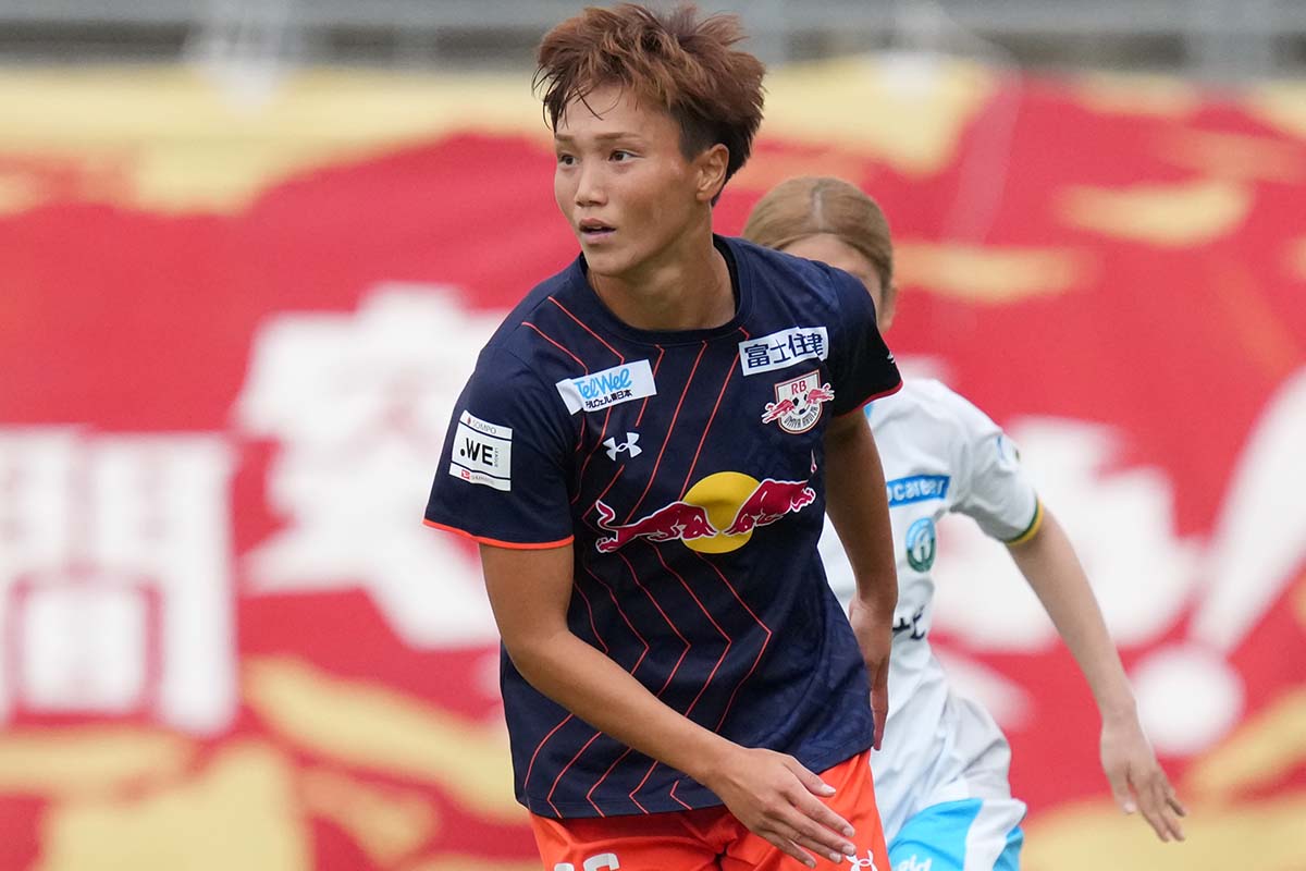 間一髪のクリア！ 乗松瑠華があわや失点のシーンを防ぐ！ RB大宮