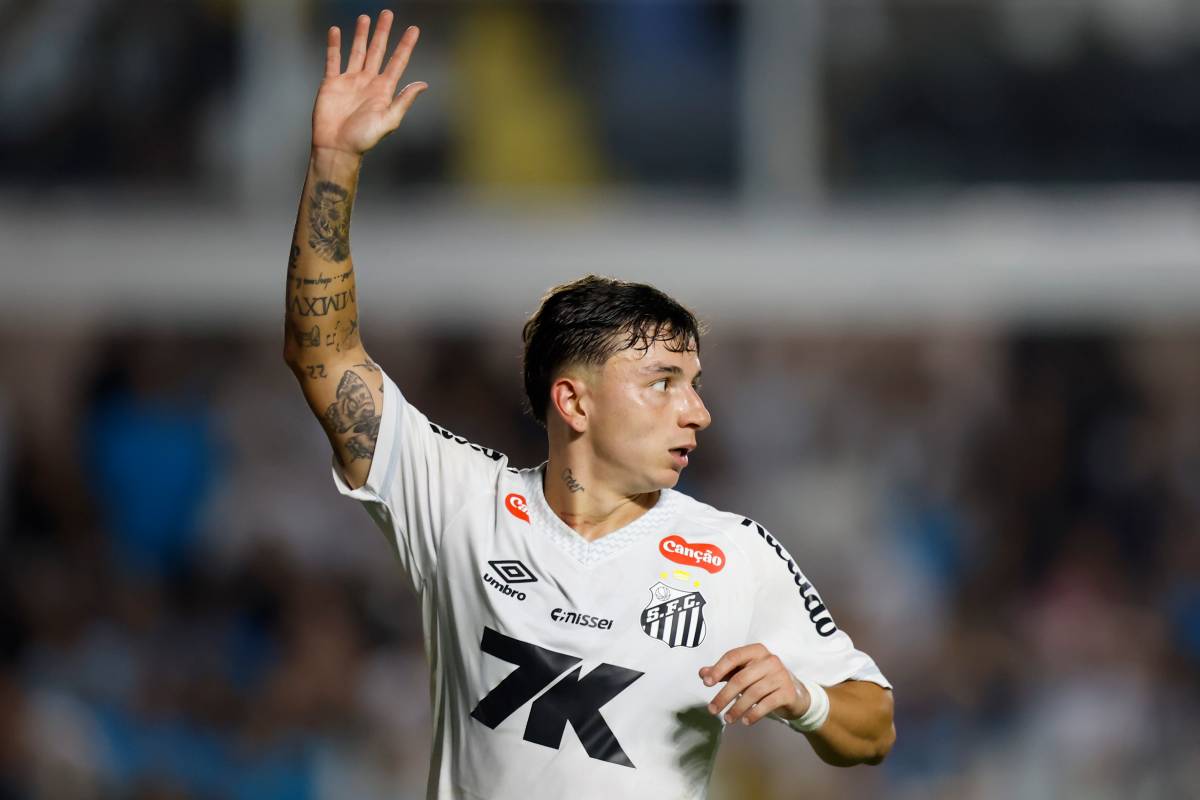 ネイマールも大興奮のゴラッソ！ サントスのアルゼンチン人アタッカー