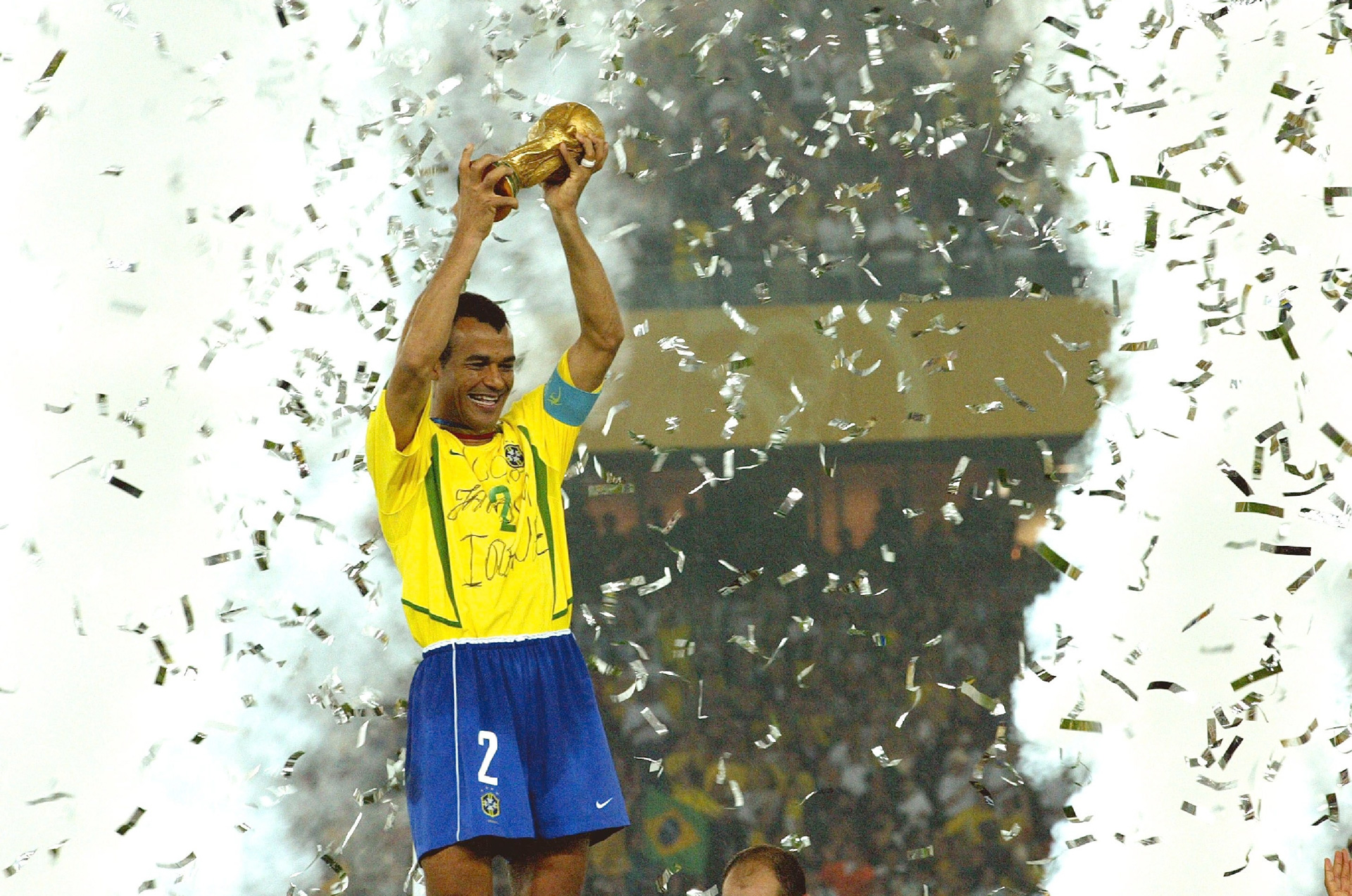 日韓W杯制覇から20年…優勝メンバーが再結集し当時の思い出を語る