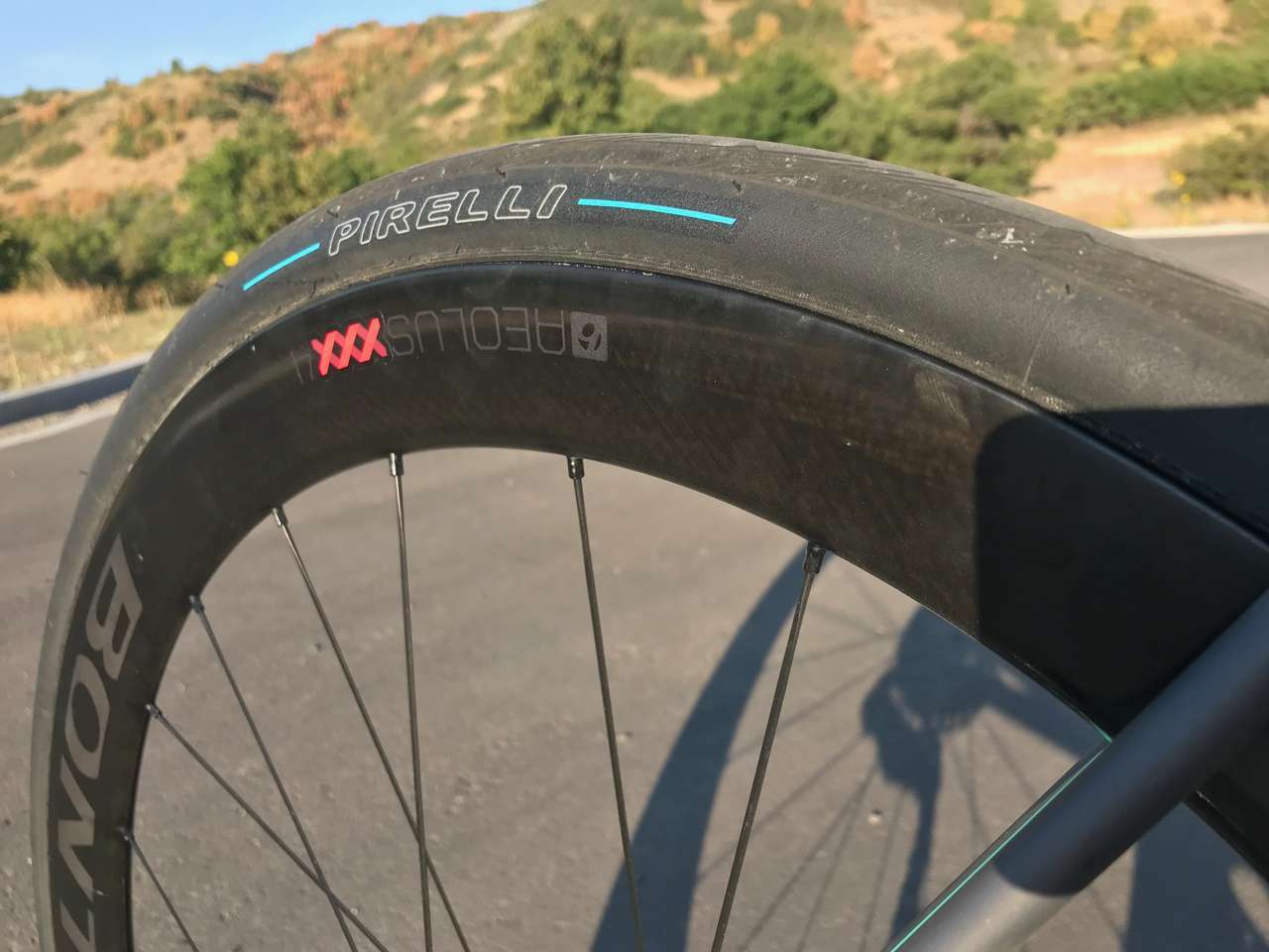 Bontrager Aeolus XXX 4 TLR Disc Wheelset Review - FeedTheHabit.com