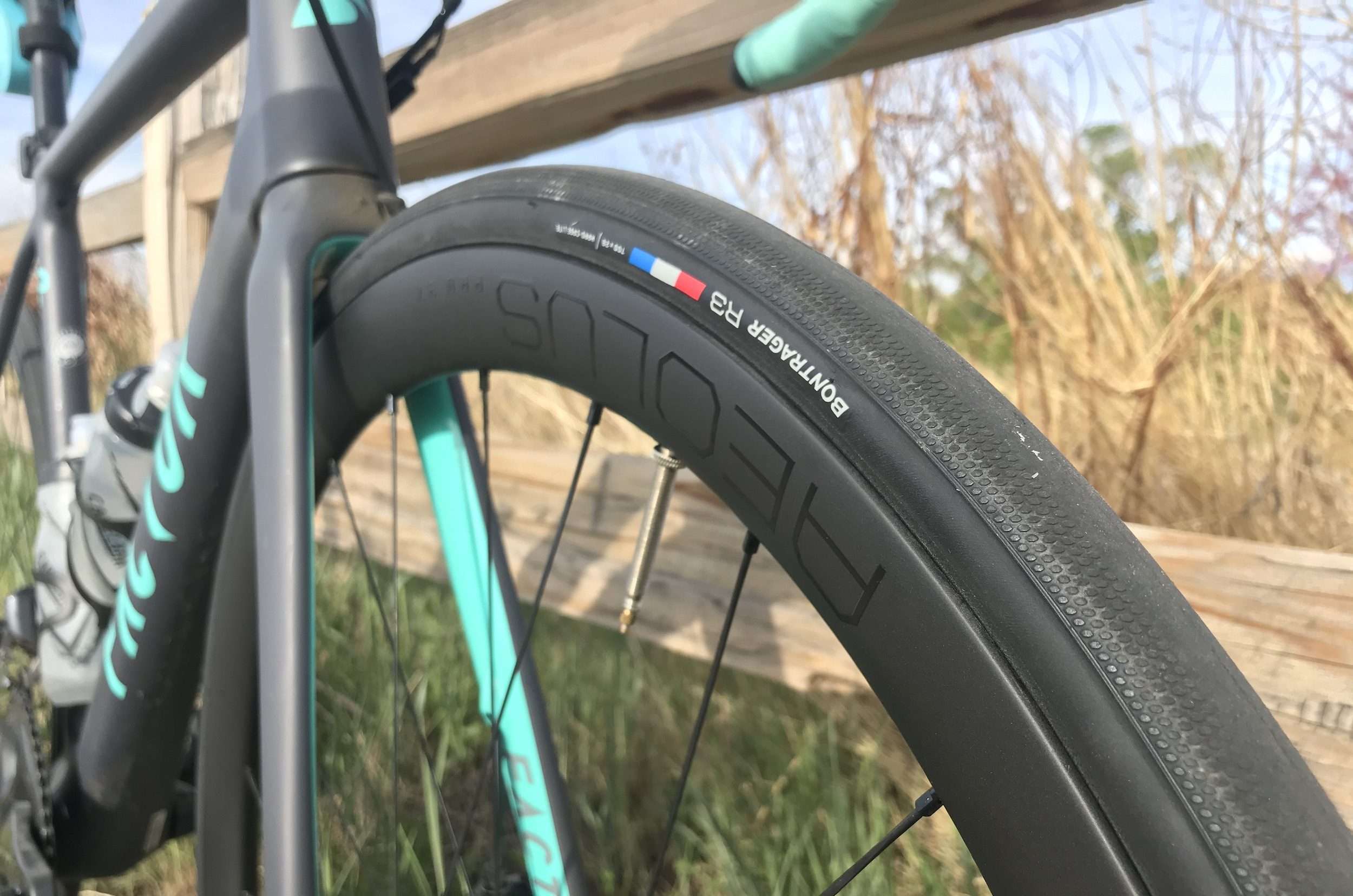 Bontrager Aeolus Pro 37 TLR Wheelset Review - FeedTheHabit.com