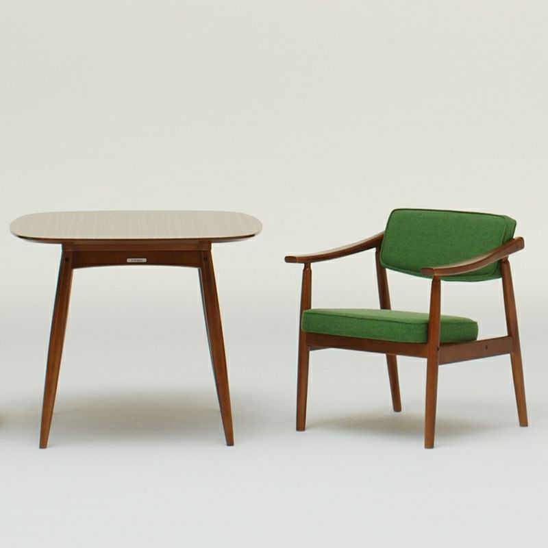 カリモク60+ Dテーブル（オーク突板/ウォールナット色塗装） – FELICE