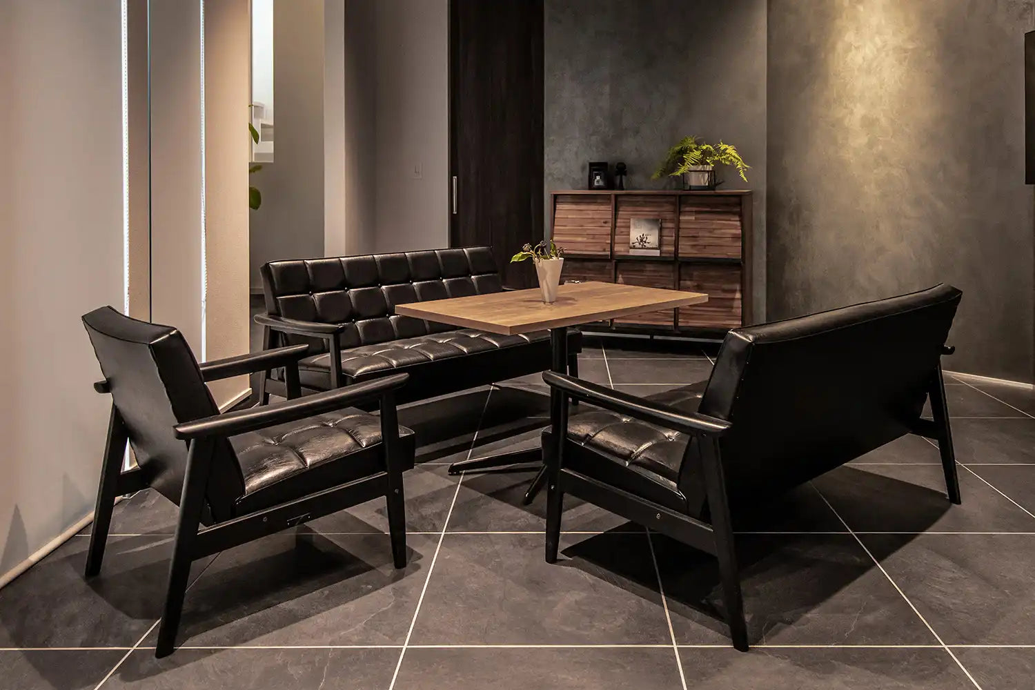 カリモク60 Kチェア2シーターブラックブラック（マットブラック色塗装