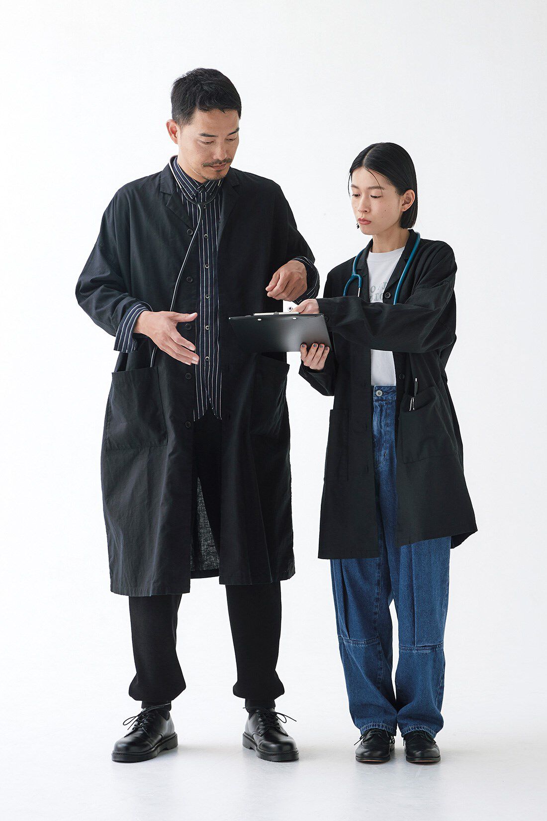 サニークラウズ 黒いドクターコート〈レディース〉｜Sunny clouds