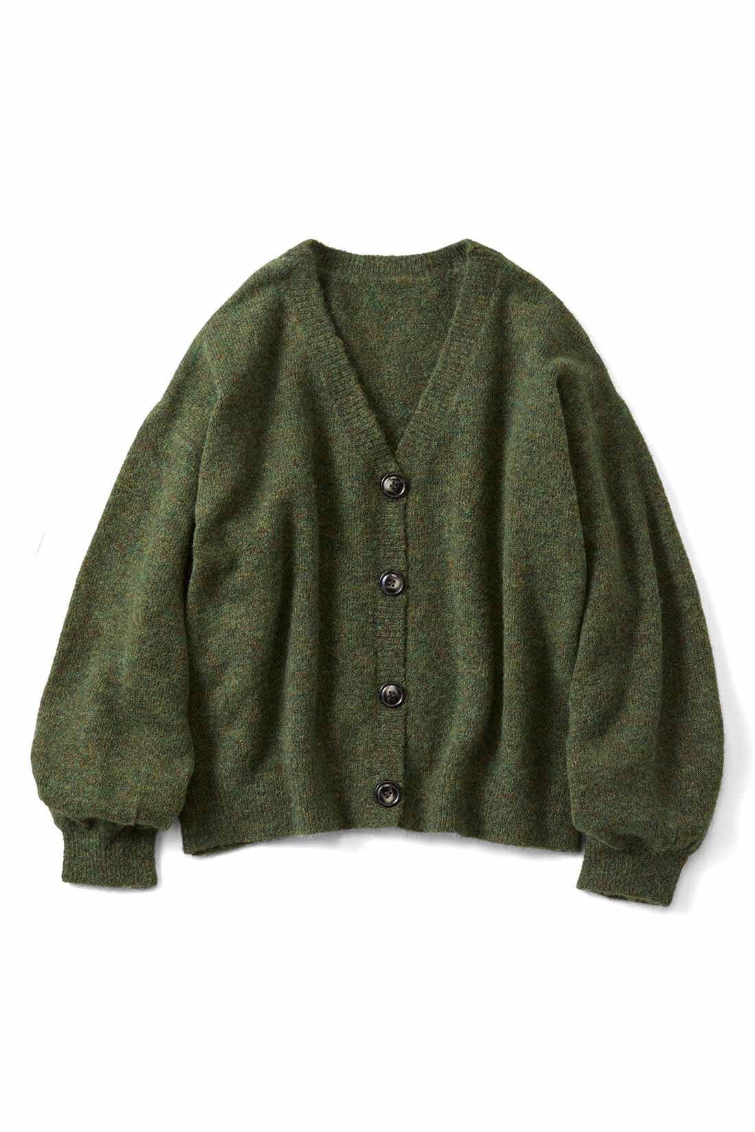 THREE FIFTY STANDARD やわらかタッチのVネックカーディガン〈モス