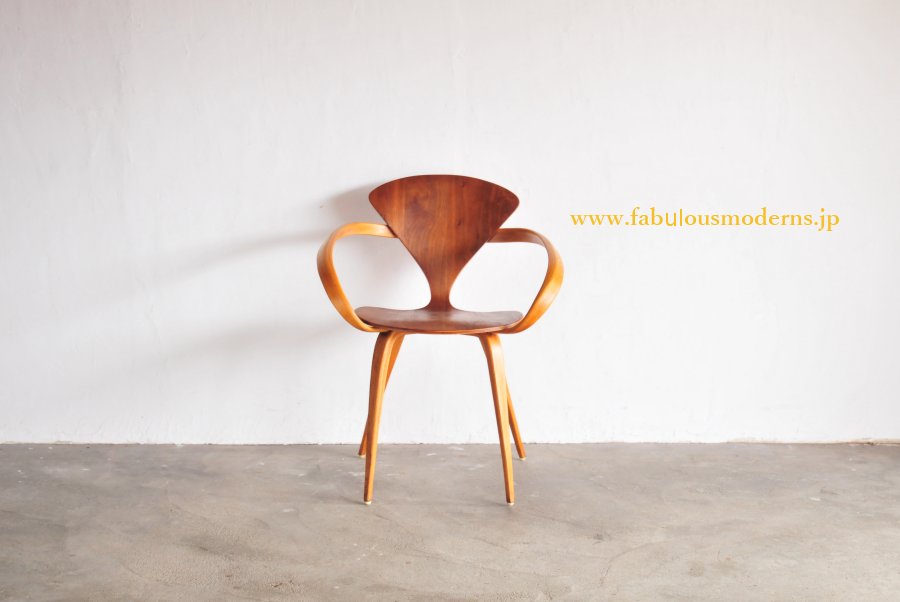 Norman Cherner(1957)plycraft 時を経ても色あせない本物の北欧家具