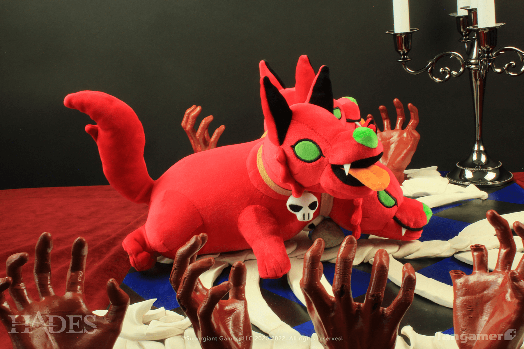 HADES」－ ケルベロス ぬいぐるみ - Fangamer Japan