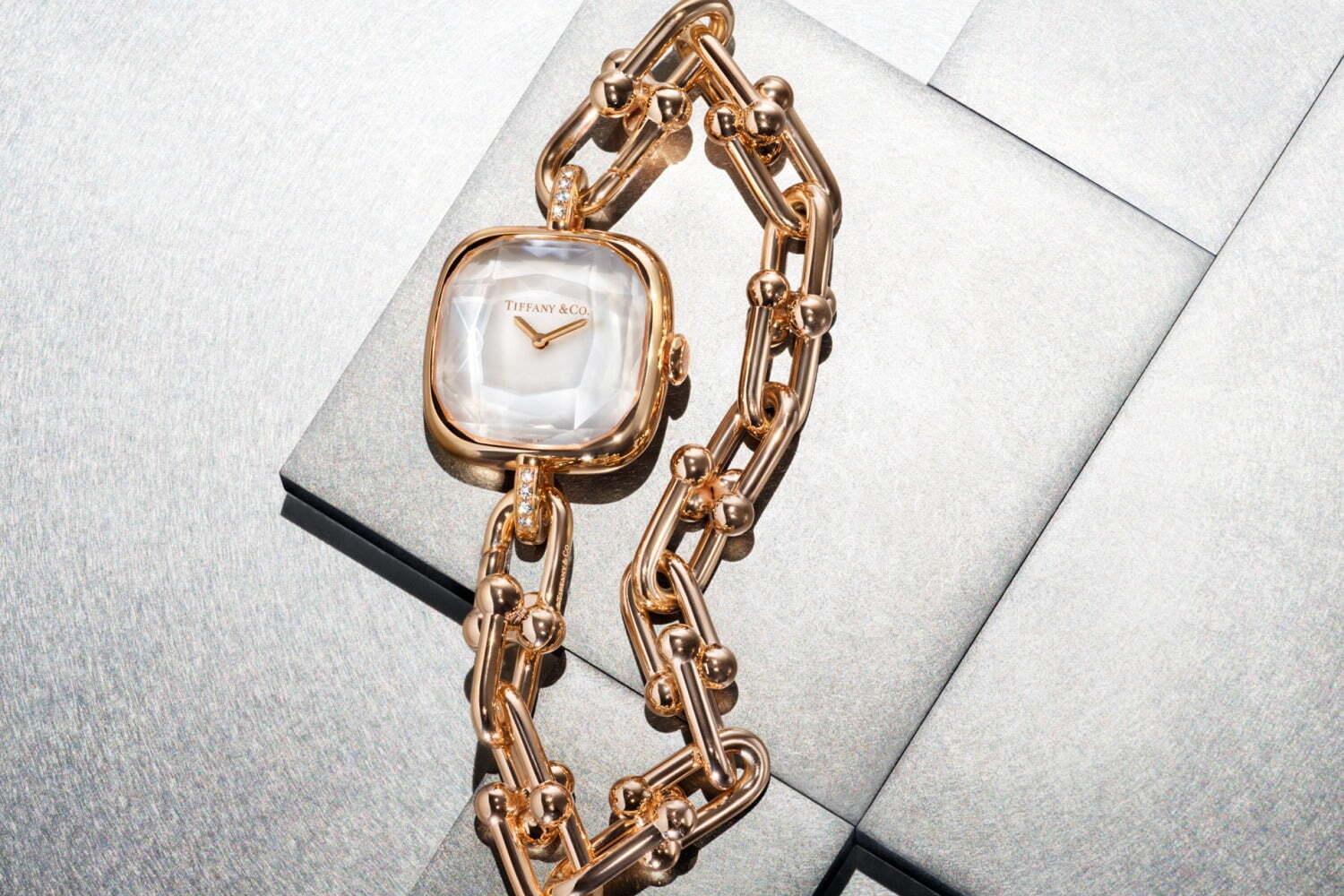 ティファニー ハードウェア」新作腕時計、ゲージ リンクに煌めく