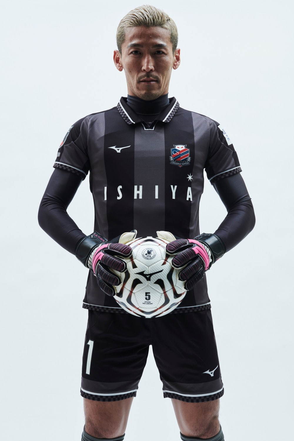 北海道コンサドーレ札幌の新ユニフォームをホワイトマウンテニアリング