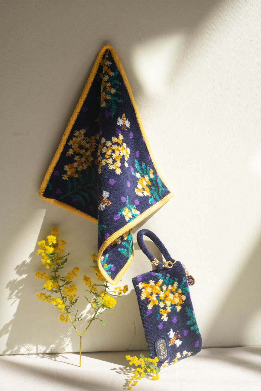 ミュベール×フェイラー「ミモザ＆ハチ」が主役、ハッピーなデザインの