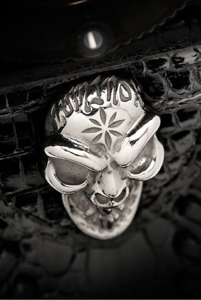 ビルウォールレザー × ルミノックス あの爆発的人気コラボが再び