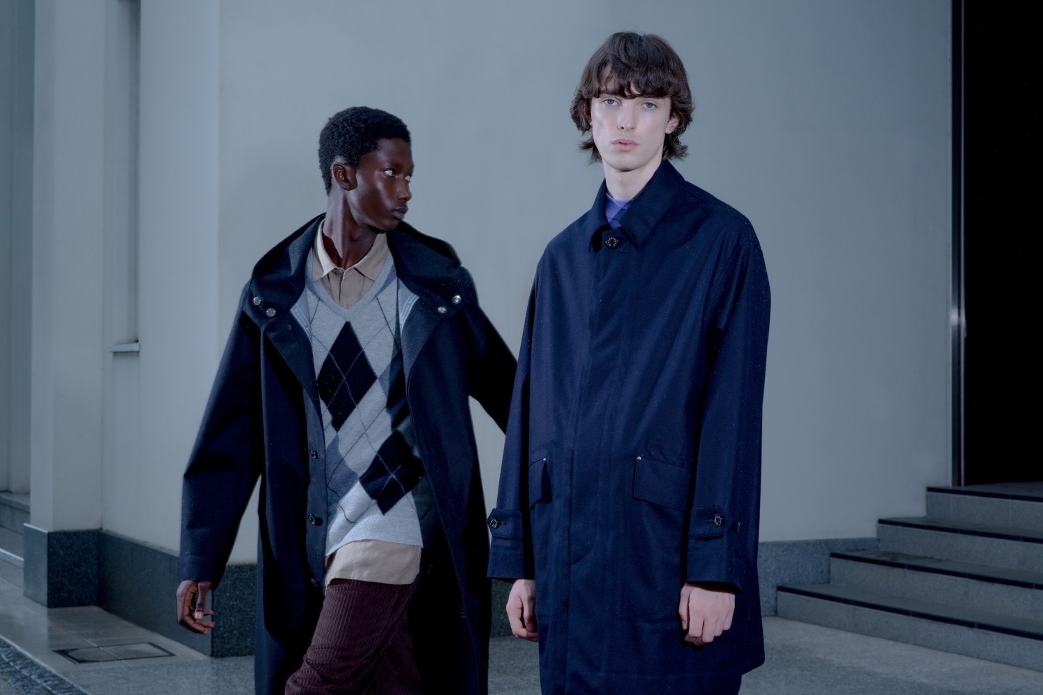 マッキントッシュのユナイテッドアローズ別注コート、Aラインのステン