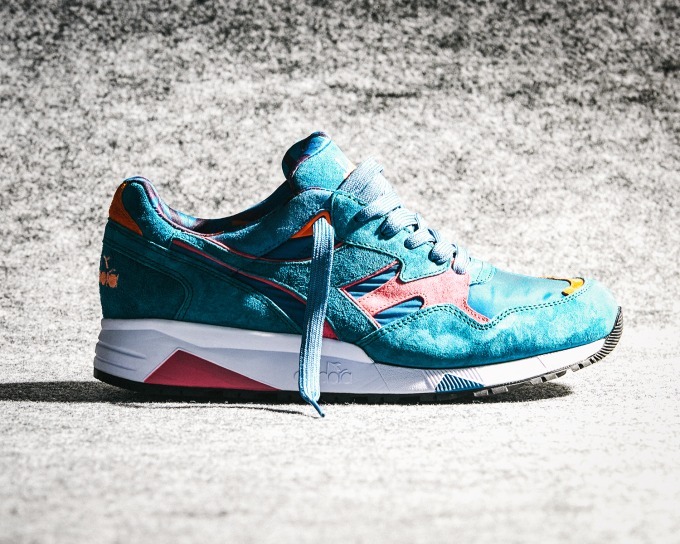 ディアドラの新スニーカー、スキーウェアから着想を得たサイケデリック