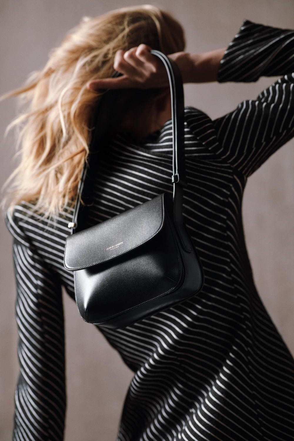 ジョルジオ アルマーニ ラ プリマ」ショルダーやトートなど丸みのある