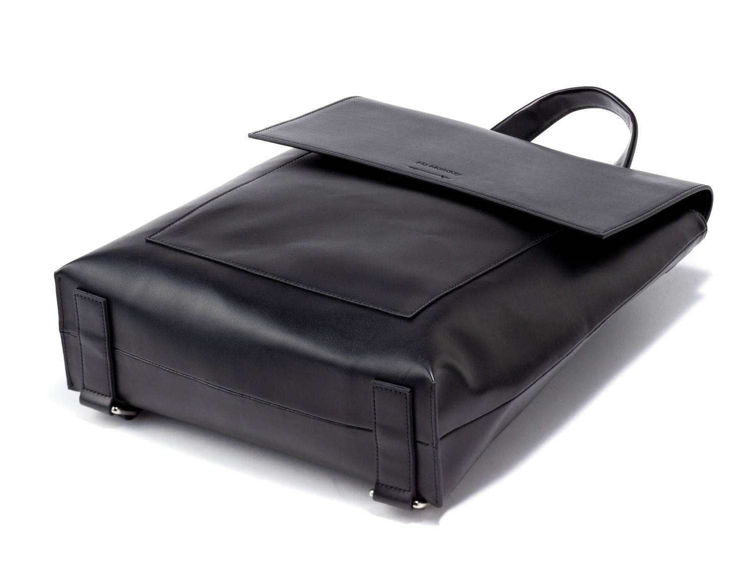 写真13/25｜ノーマンデー初の2WAYバックパック、本革を使用した