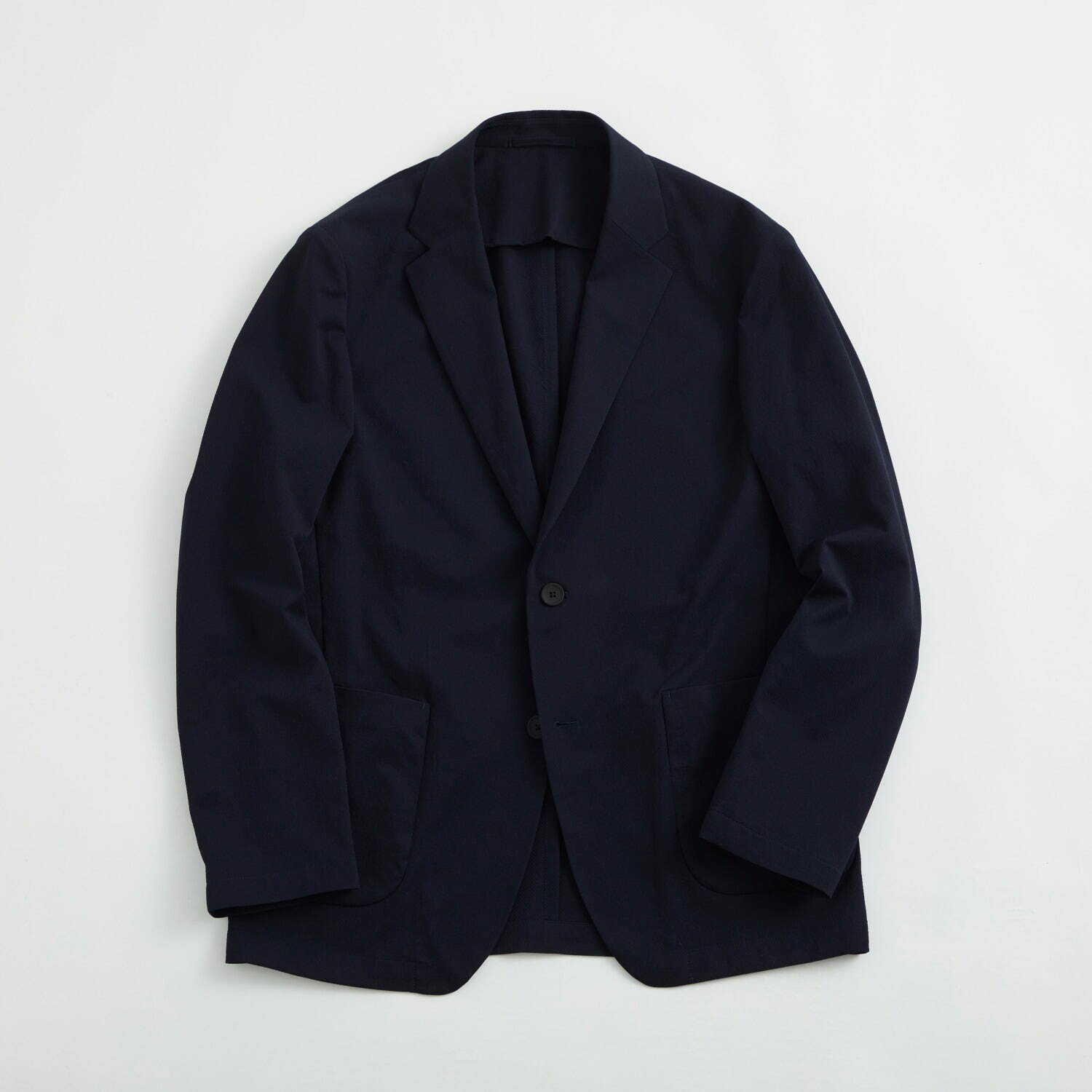 ユナイテッドアローズの“洗えるスーツ”、簡単自宅ケアできるジャケット