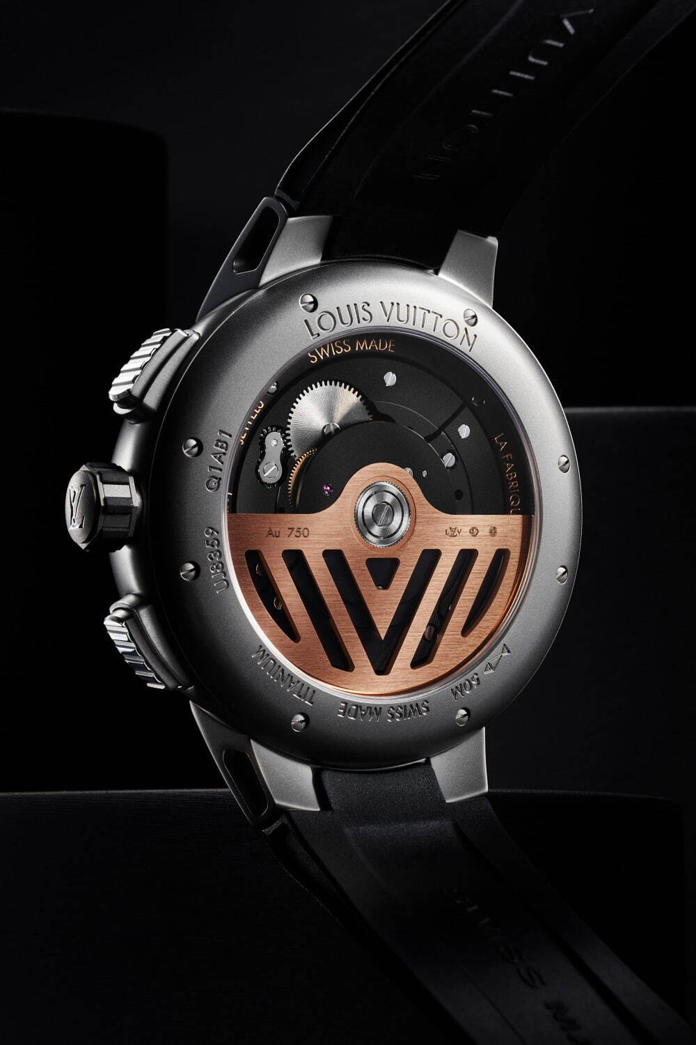 ルイ・ヴィトン「タンブール」新作腕時計 - “メビウスの帯”着想の楕円