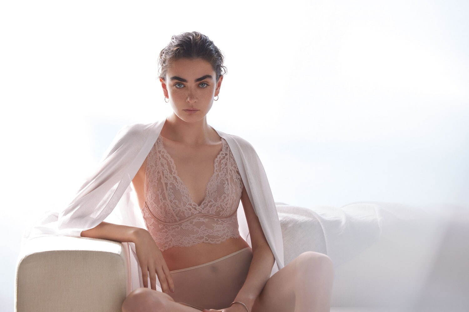 ワコール“心地よさ×洗練”を極める新ブランド「ユエ」“ドレスのように