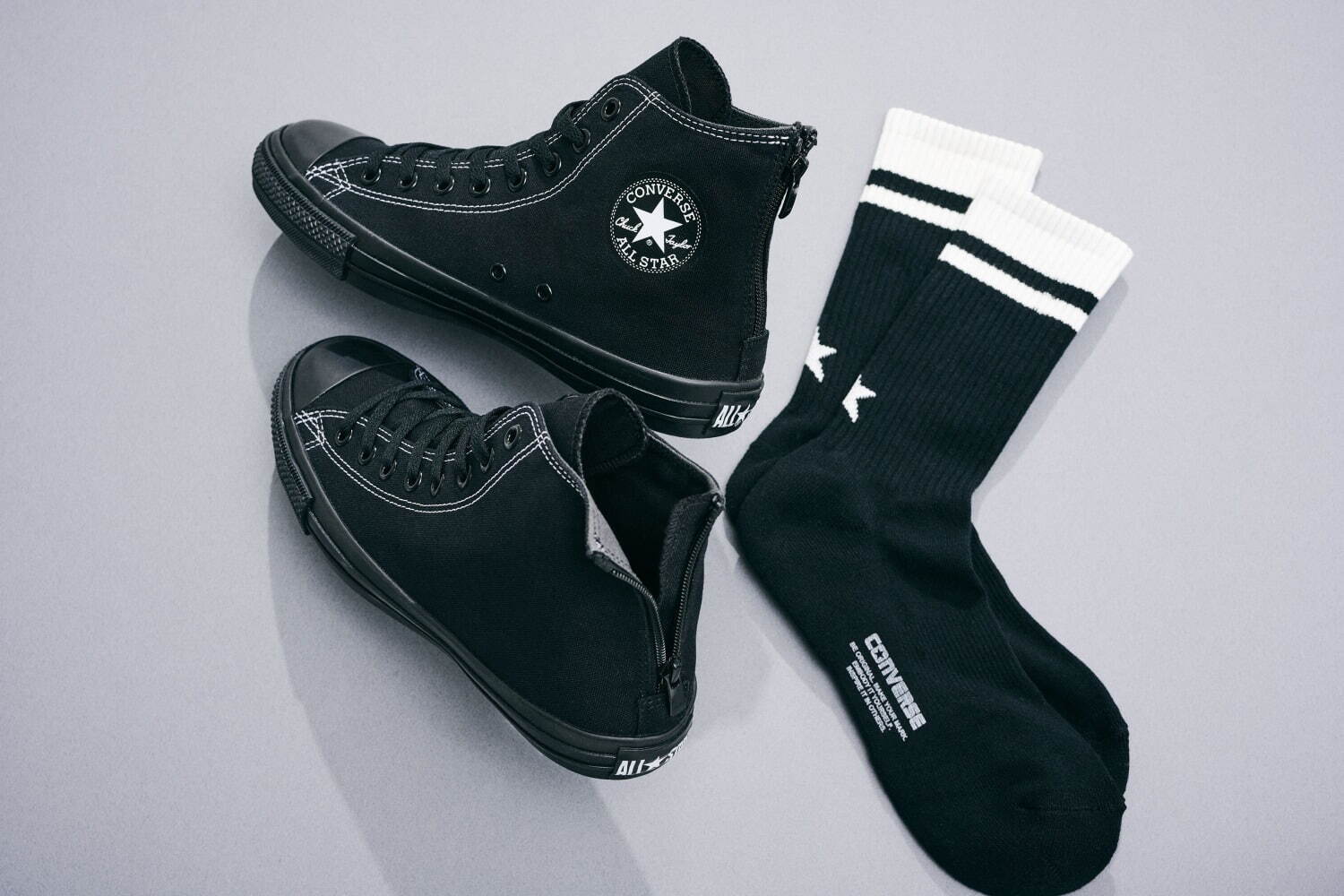 コンバース「オールスター RH Z HI」新作オールブラックスニーカー、星