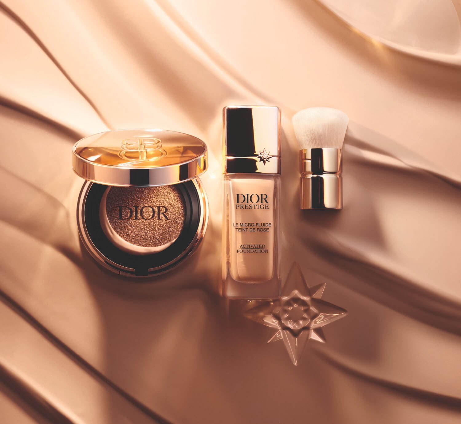 ディオール2025年ベースメイク、肌くすみケアの“ご褒美”美容液