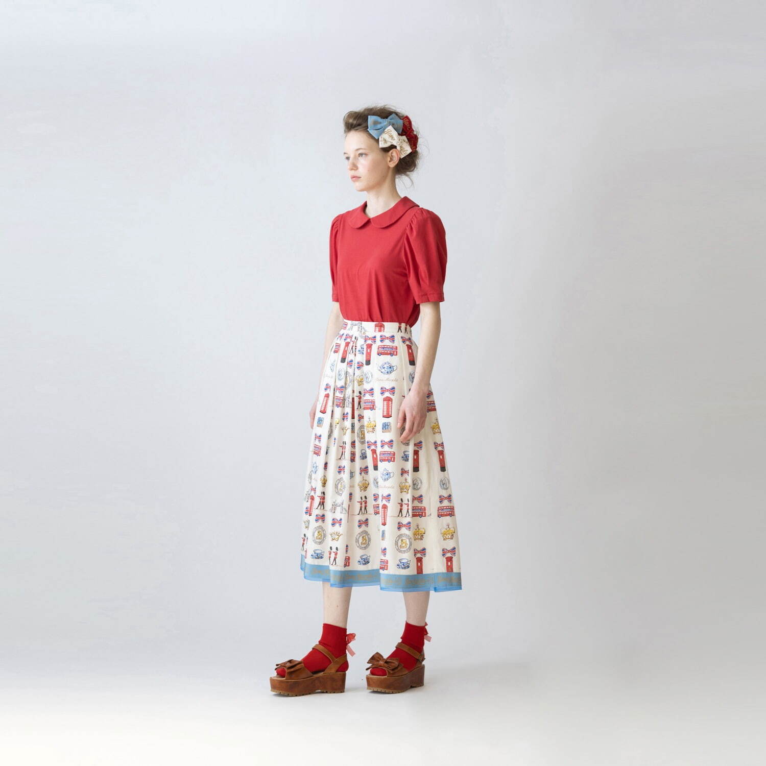 ジェーンマープル”クラウン”柄など英国デザインスカート、リボンを飾っ