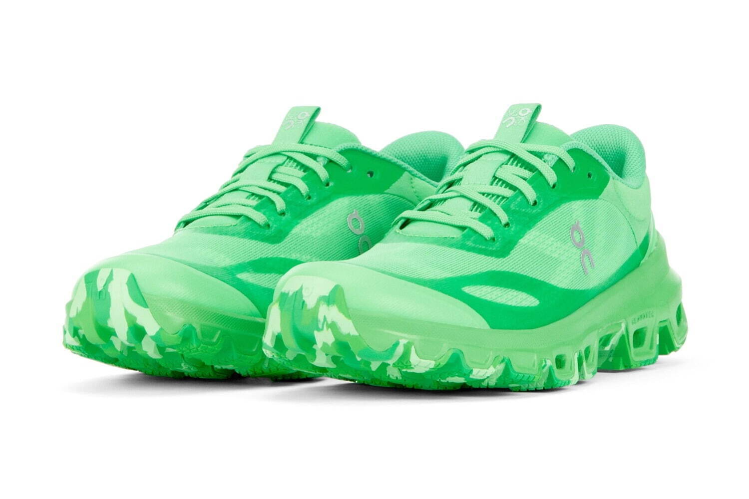 ロエベ×オン「クラウドベンチャー 2.0」“マーブル柄”ソールのカラフル