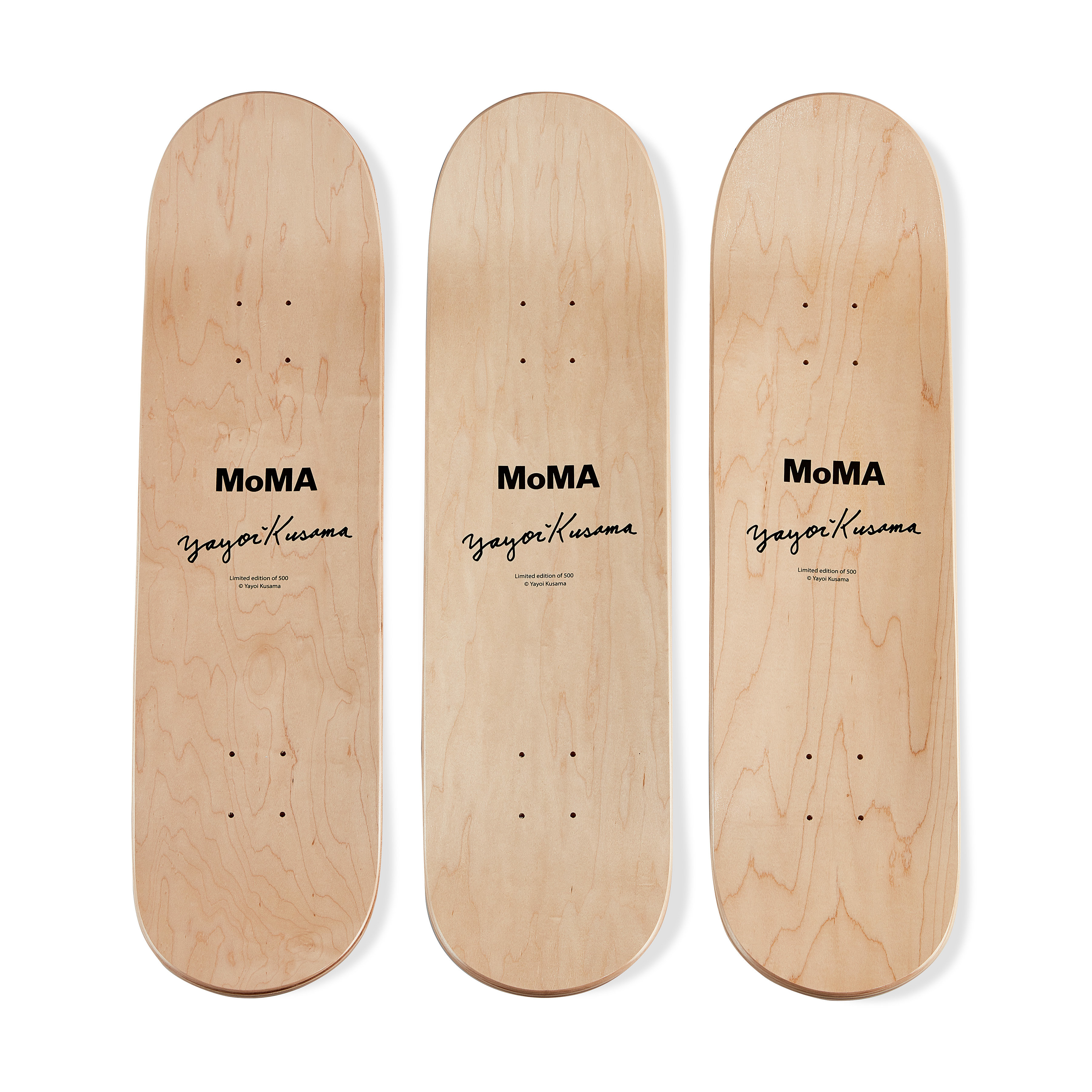 草間彌生×MoMA、3作品を再現したスケートボード発売