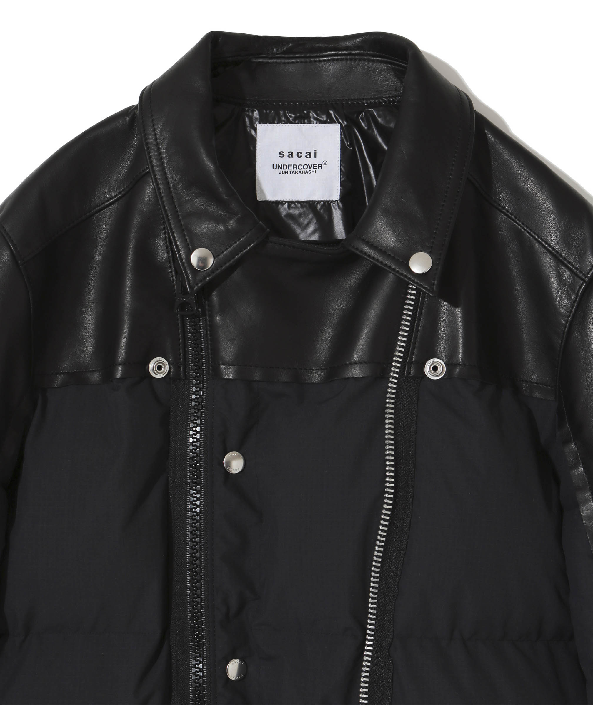 サカイ×アンダーカバーのカスタムレザーブルゾンが登場、背面に