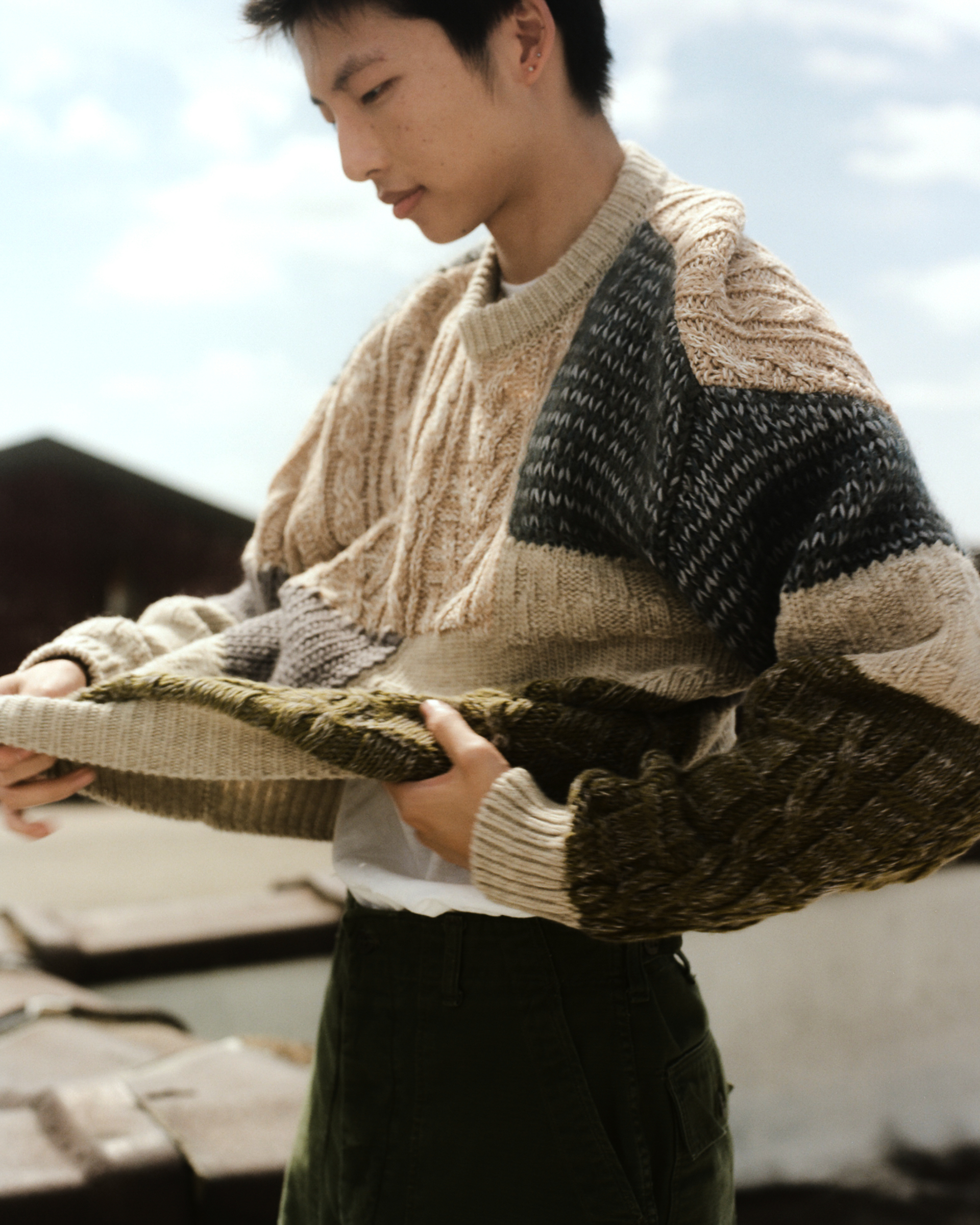 佐藤繊維が新生ニットブランド「ラグリー」を始動、パーソンズ出身の5