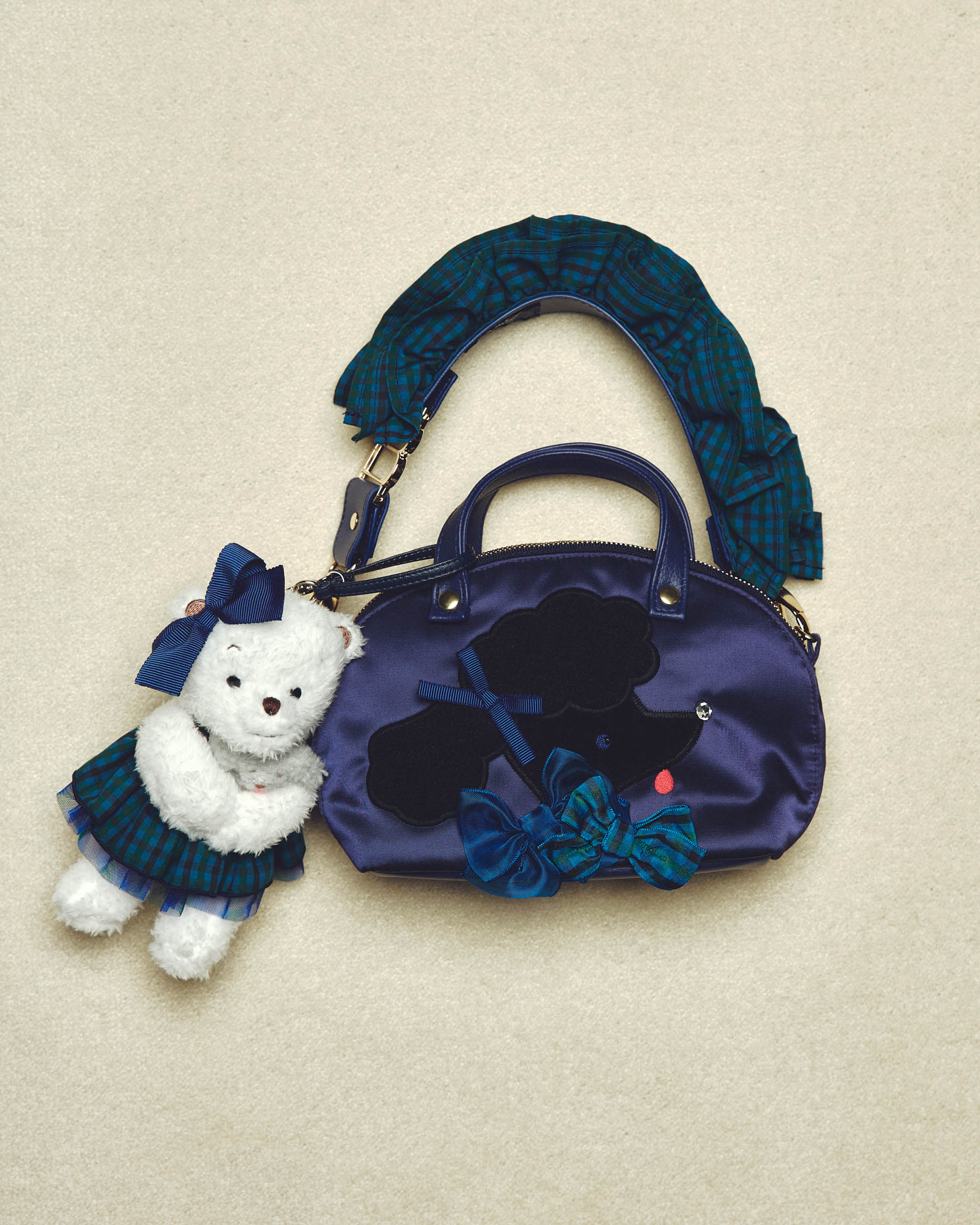 Bibiy.」がファミリアと初コラボ ファミリアチェックのチュールや