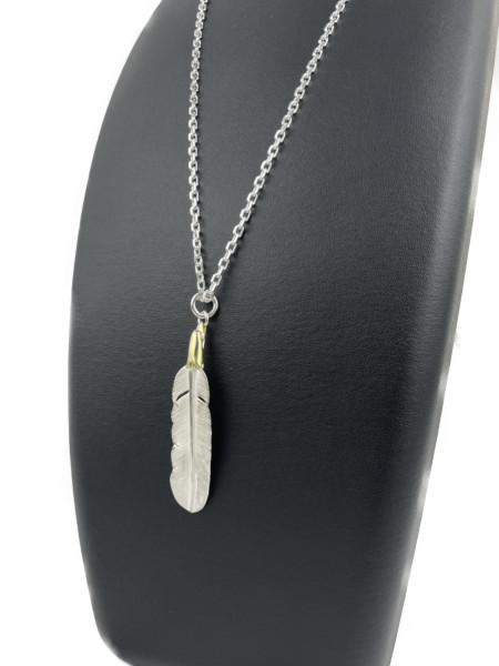 LARRY SMITH / EAGLE HEAD FEATHER PENDANT No.41 18K GOLD ACCENT -RIGHT-