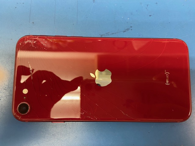 iPhoneSE3(A2782)破損が激しく水没もした本体のデータ復旧 - iPhone