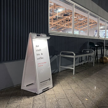 ソーラーライト付スタンドプレート SP-9LS|ファースト/サインディスプレイ