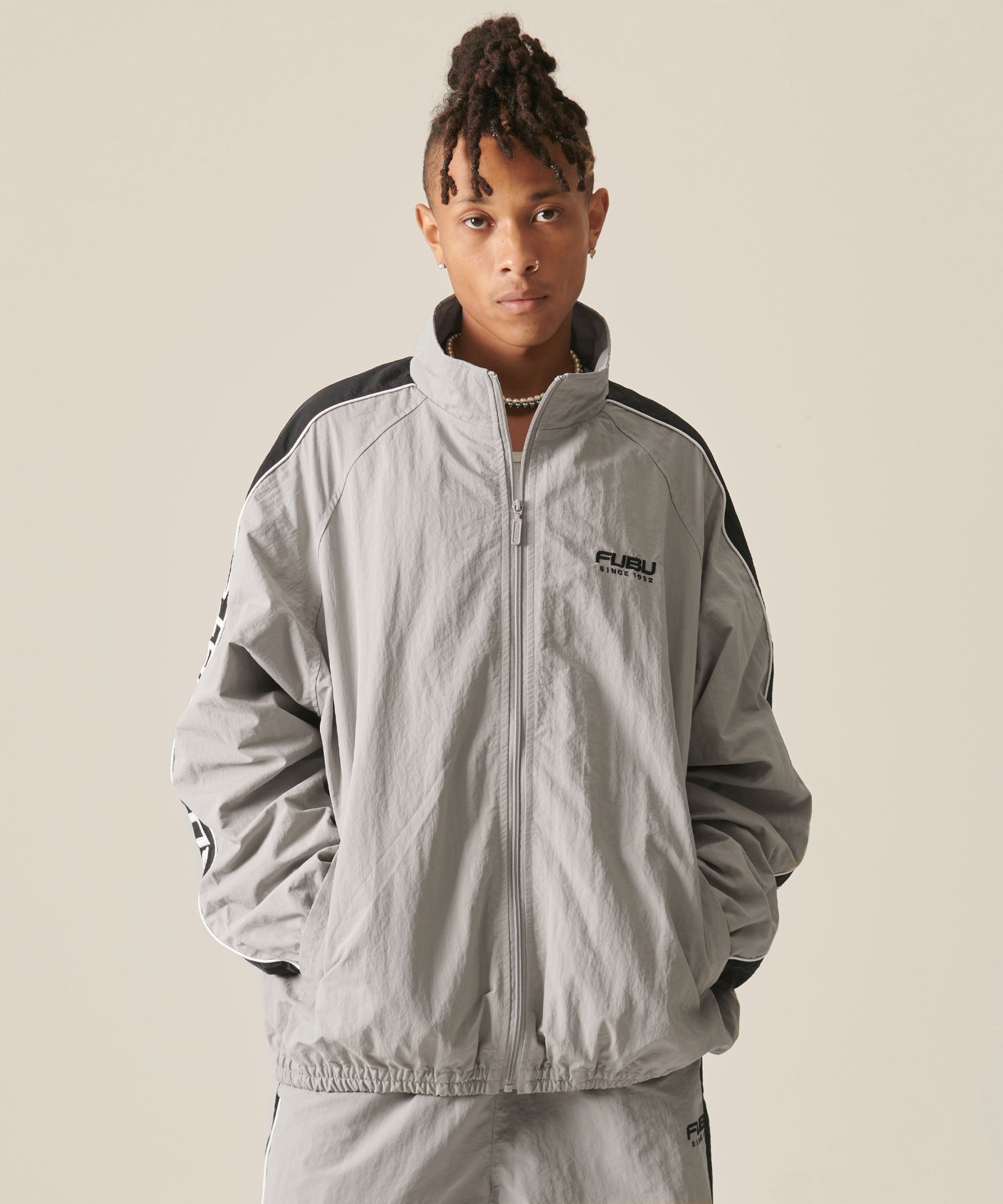 FUBU フブ ナイロンジャケット トラックジャケット 。FUBUはアメリカの