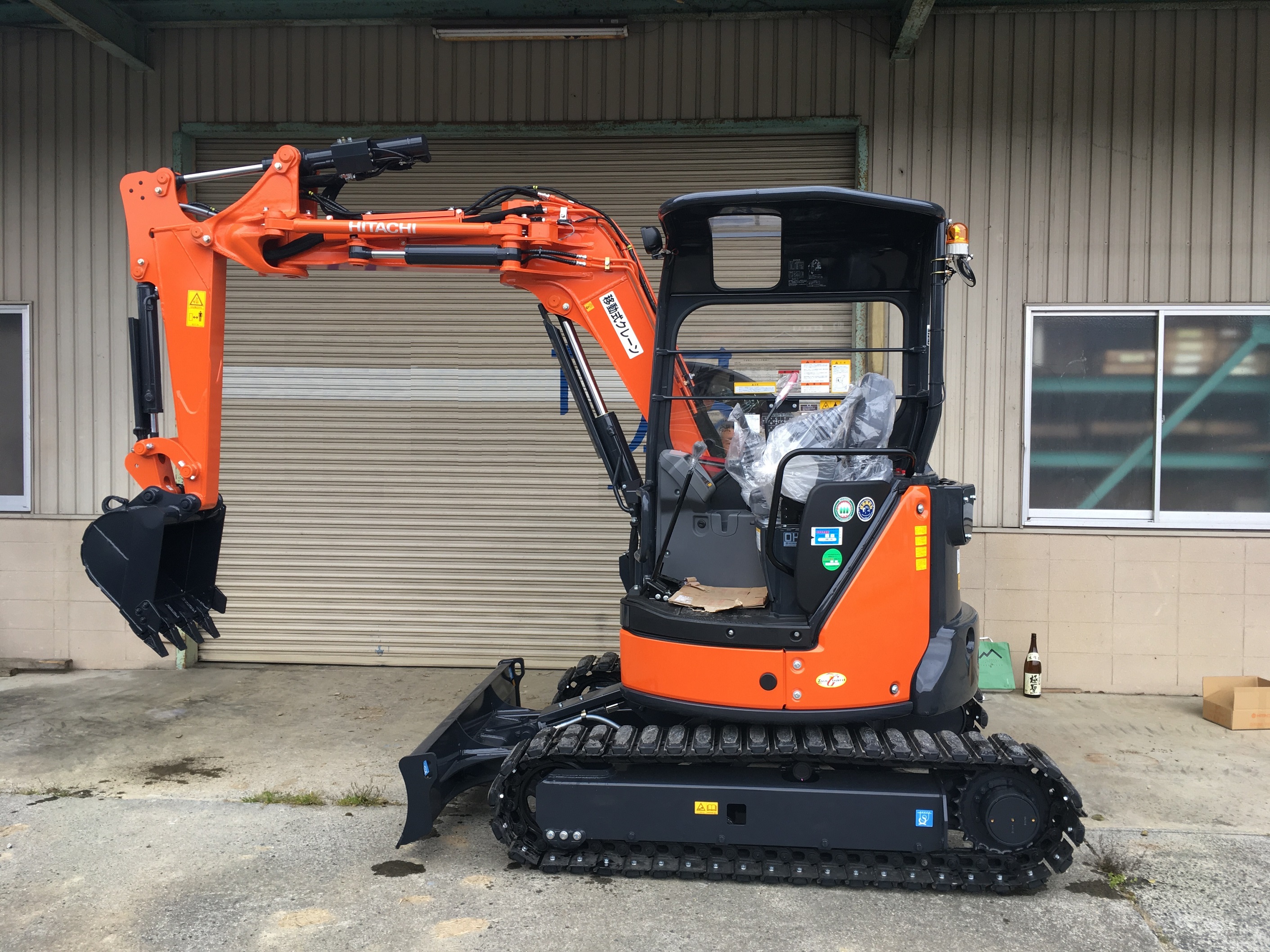 納入実績紹介 ZX40UR-5B 日立建機・新車・富士岡山運搬機・岡山・津山