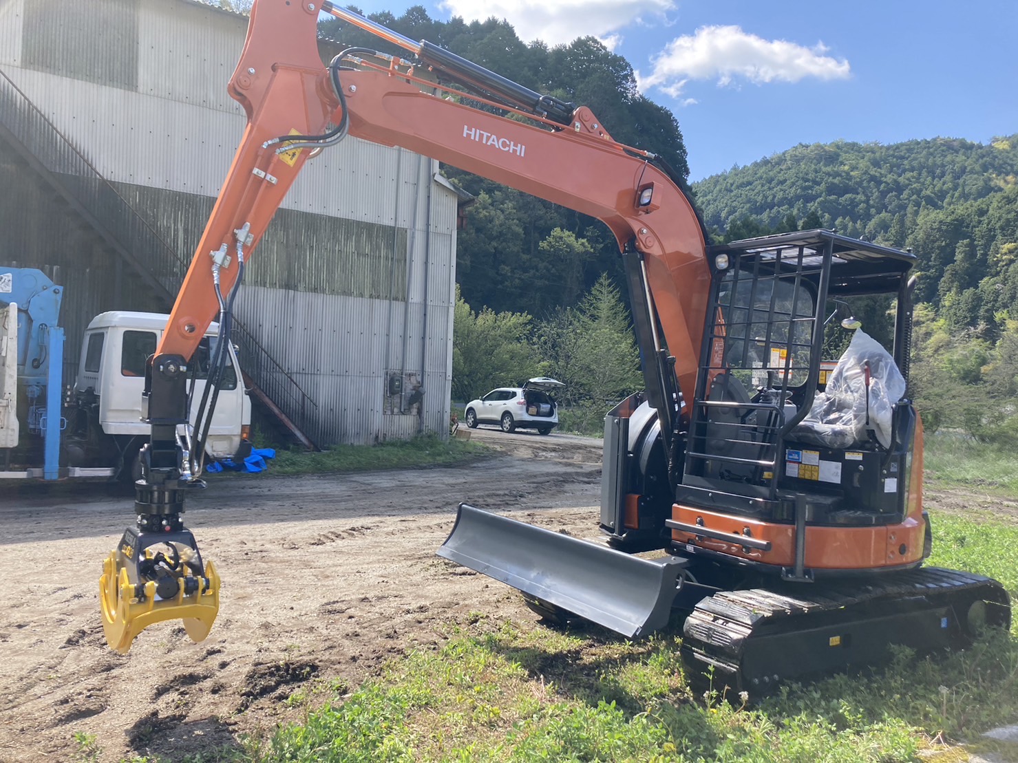 新車納入実績】日立建機 油圧ショベル「ZX55UR-5B」のご紹介！◇新車