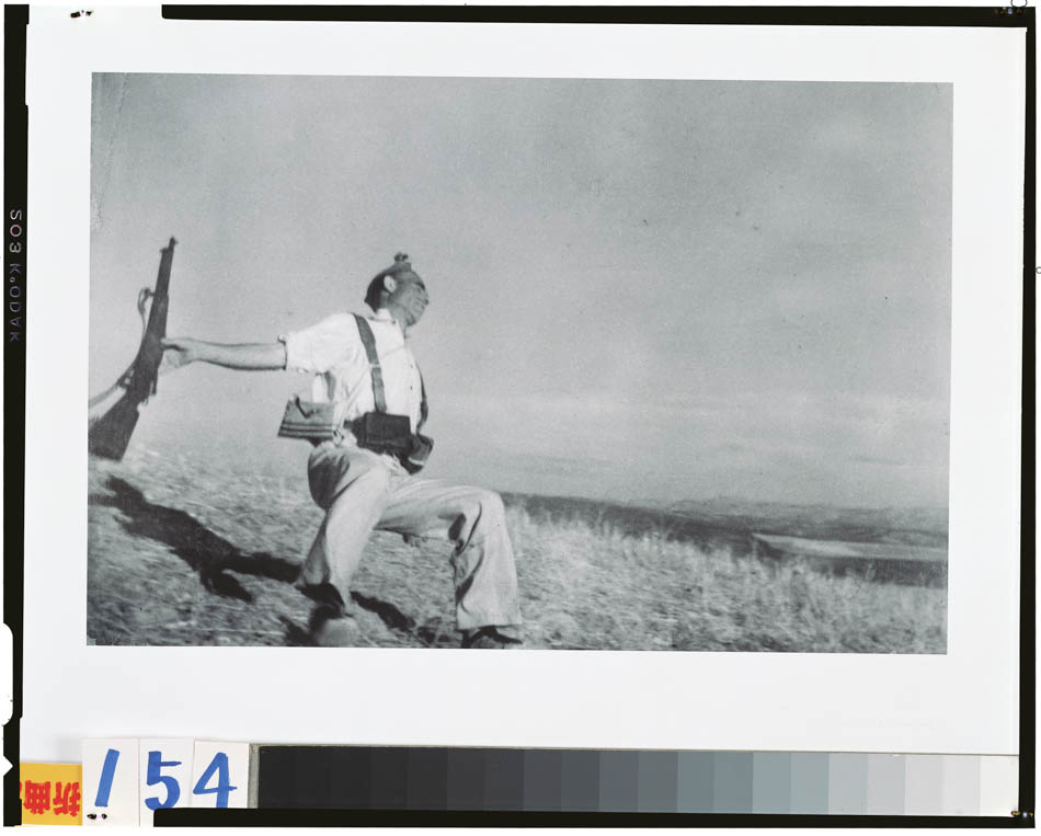 共和国派民兵の死「崩れ落ちる兵士」（フェデリコ・ボレル・ガルシア