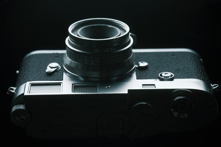 Leica M2 実写レビュー × 写真家 内田ユキオ｜気負わずスナップに徹せ