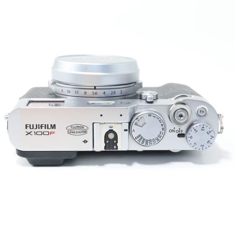 富士フイルム FUJIFILM X100F シルバー 中古 C2120174815786｜中古通販