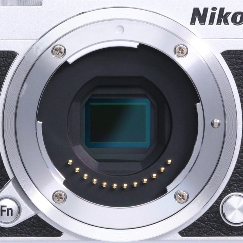 Nikon Nikon 1 J5 ボディー シルバー ABランク 中古｜フジヤカメラ