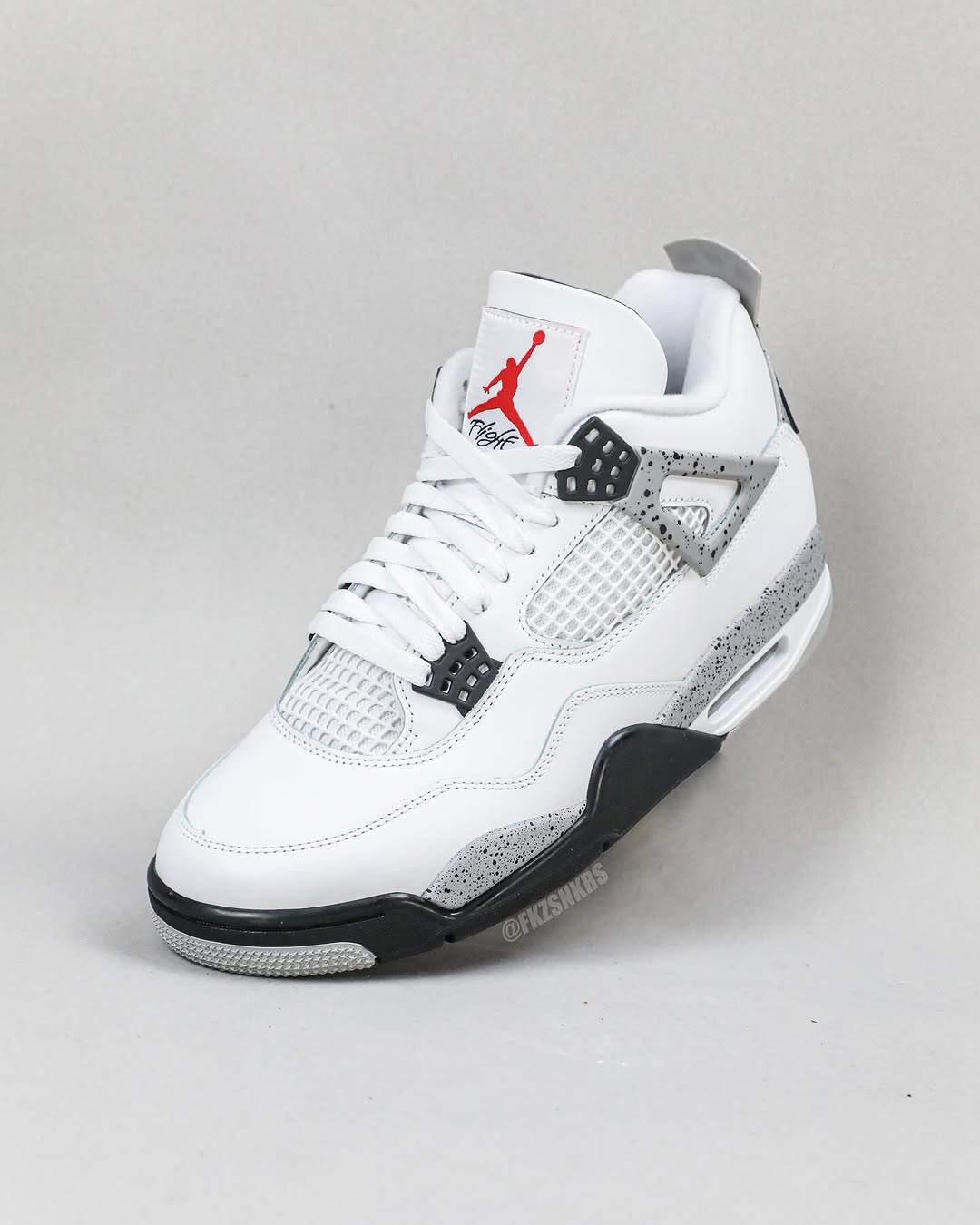 2025年 5/24 復刻】NIKE AIR JORDAN 4 RETRO “White Cement” (ナイキ