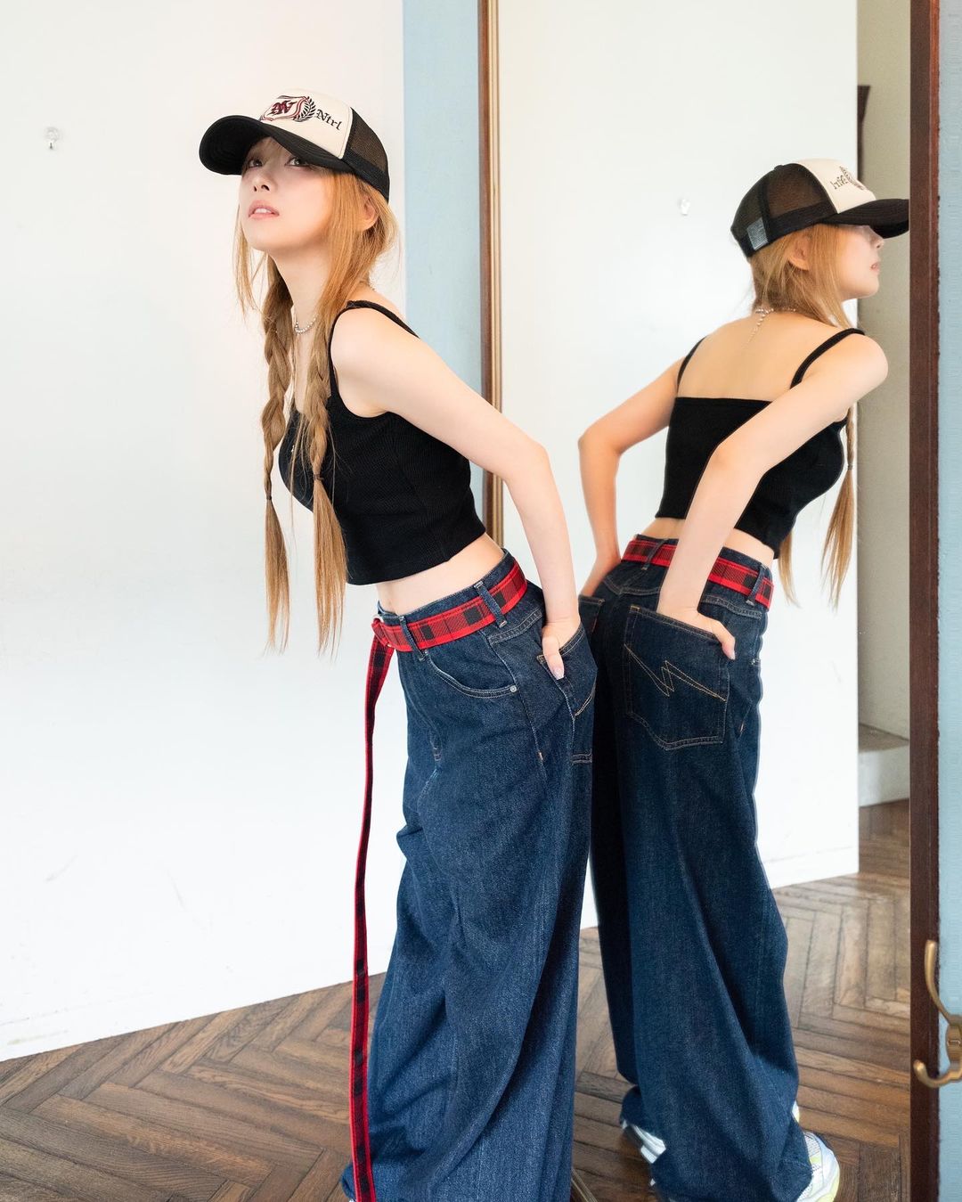 重盛さと美 “NOT NATURAL” Apparel Collection Supported by SPLR-が