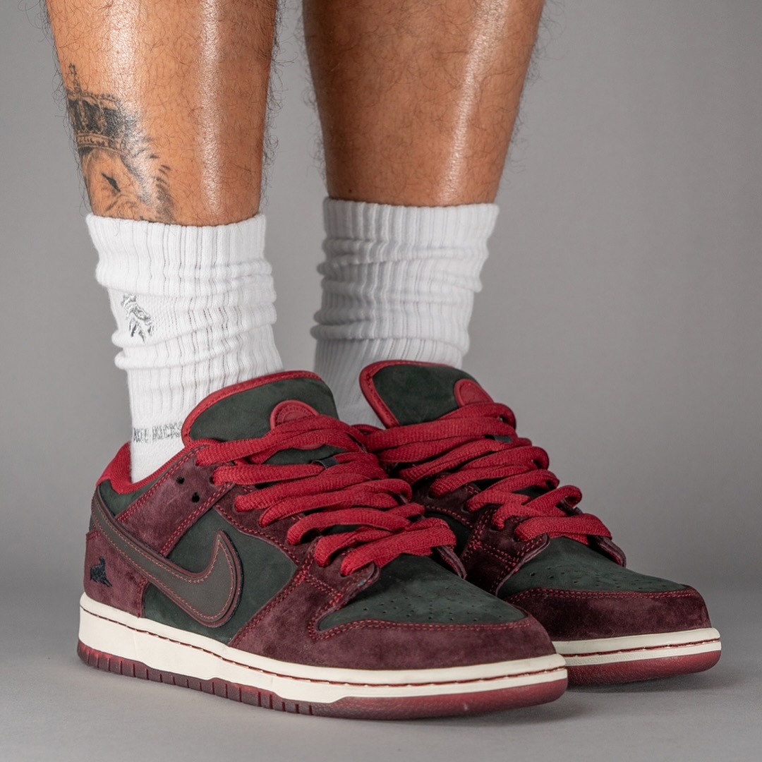 国内 2025年 1/22 & 1/24 発売】Riot Skateshop × NIKE SB DUNK LOW