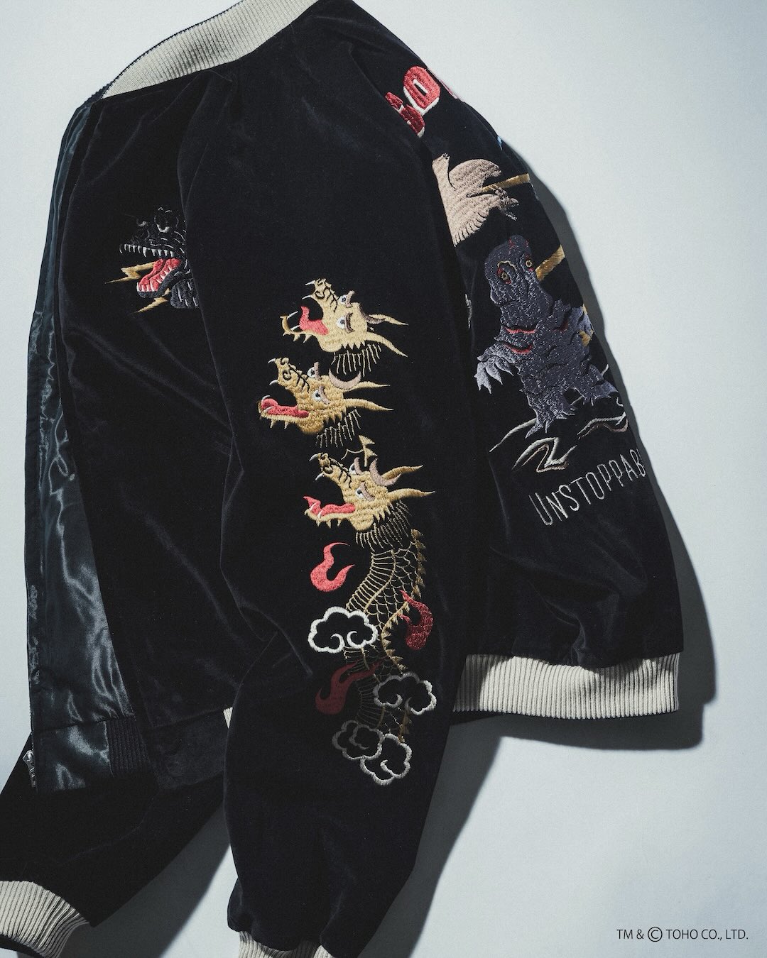 2026年初売り】テーラー東洋 × BEAMS JAPAN コラボ “ゴジラ刺繍
