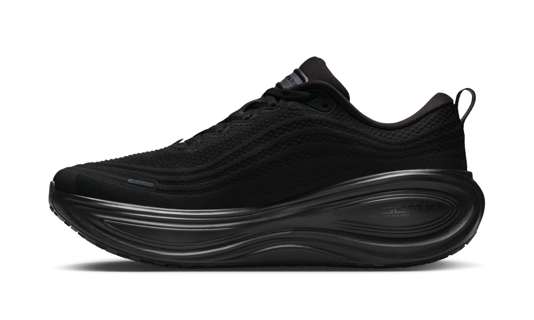 2025年 2/5 発売】NIKE VOMERO PLUS “Black/Anthracite” (ナイキ