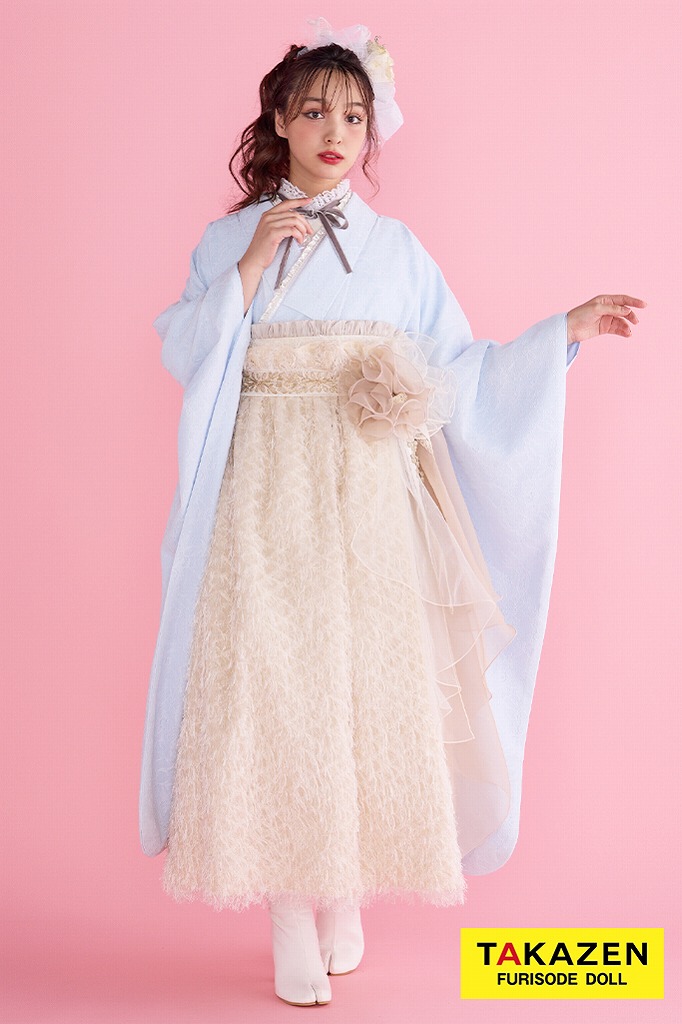 なえなののくすみカラーの卒業式の袴ネットレンタル｜最旬トレンドの