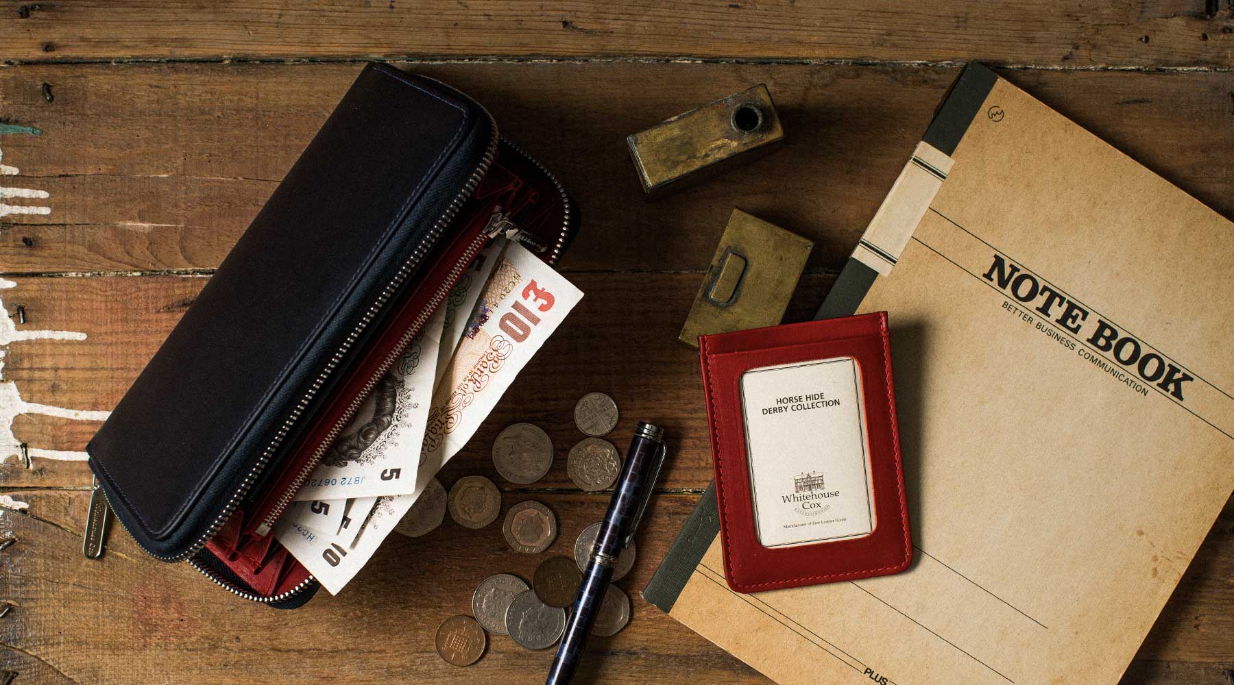 上質なホースハイドを使用したダービーコレクションから新色ネイビー