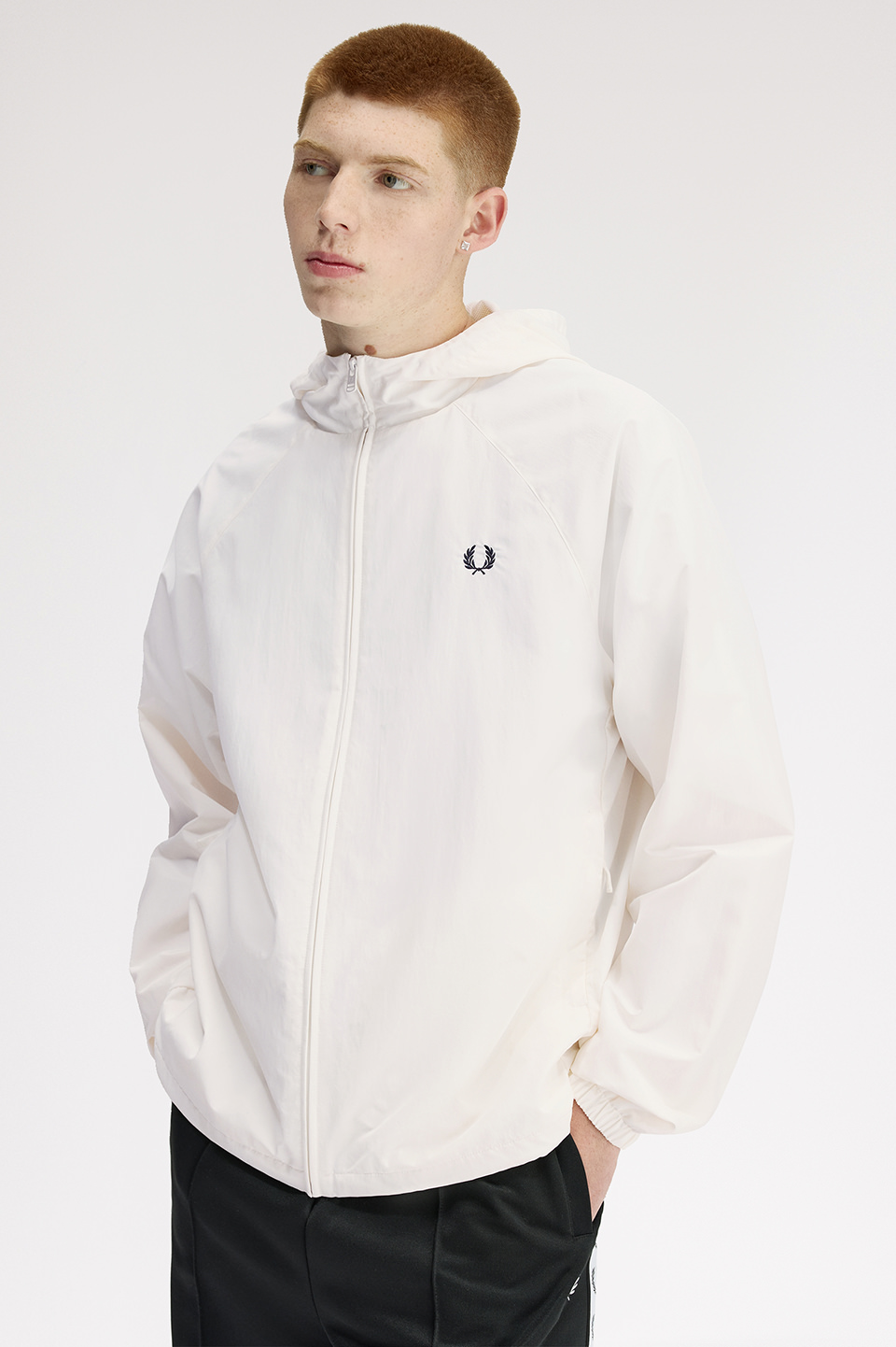 Hooded Shell Jacket(S 129：SNOW WHITE): | FRED PERRY JAPAN