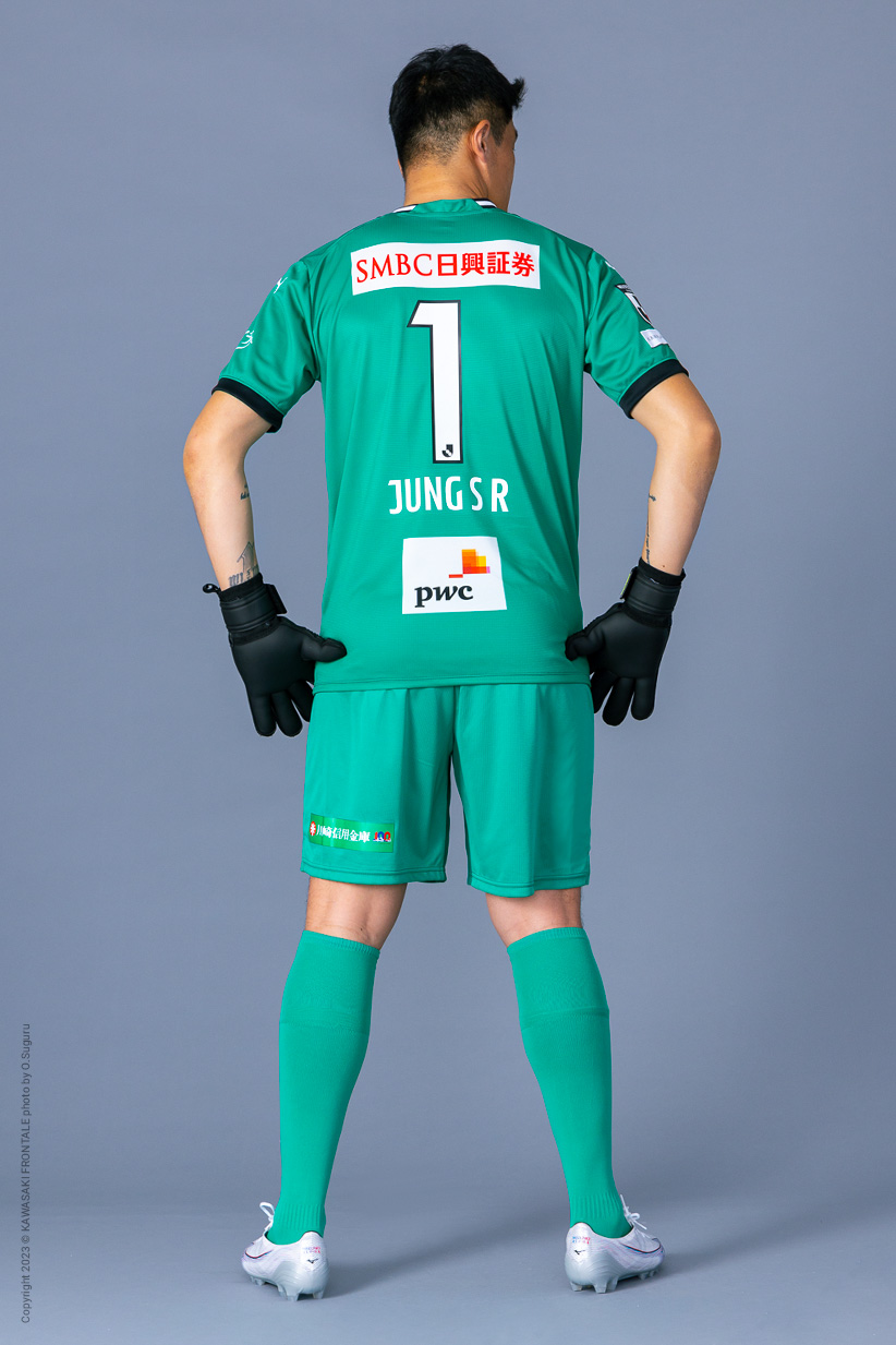 GK1/チョン ソンリョン選手 | 選手・スタッフプロフィール2023